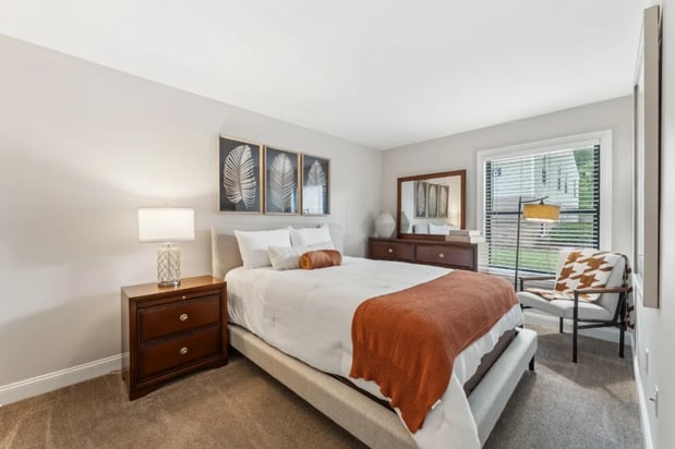 Images Sawgrass Apartments