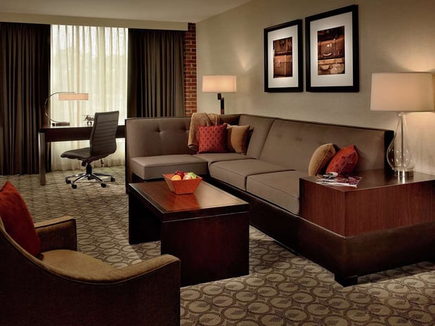 Images DoubleTree by Hilton Hotel & Suites Charleston Airport