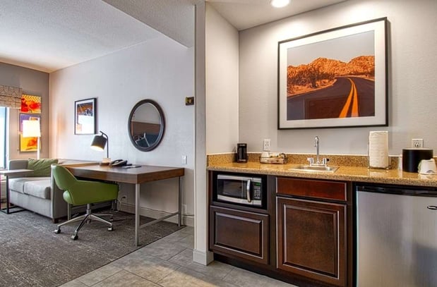 Images Hampton Inn & Suites Hemet