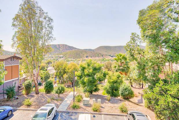 Images Tuscany Hills Apartments