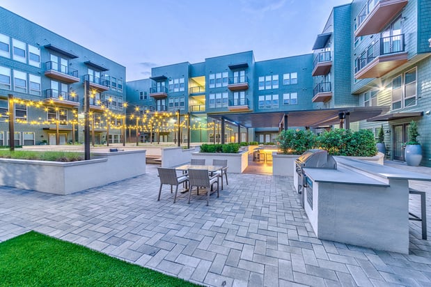 Images Camden Greenville Apartments and Townhomes