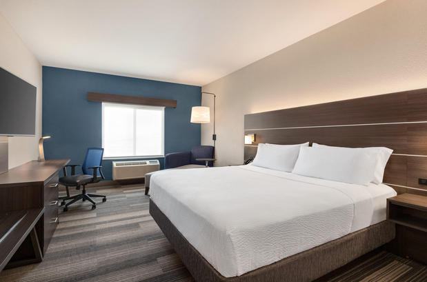 Images Holiday Inn Express & Suites Denver Airport by IHG