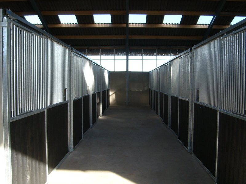Foto's Zuidema Constructiewerken en Paardenboxen