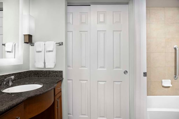 Images Homewood Suites by Hilton Omaha-Downtown