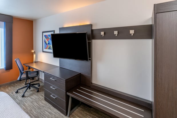 Images Holiday Inn Express & Suites Colorado Springs Afa Northgate by IHG