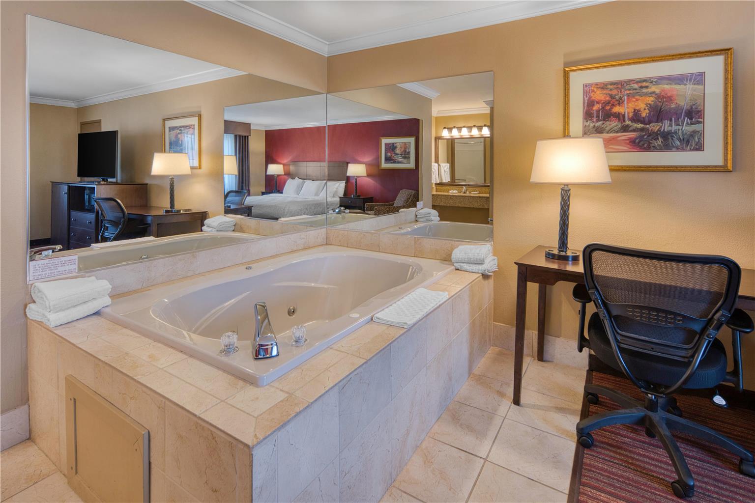 King - Hot Tub