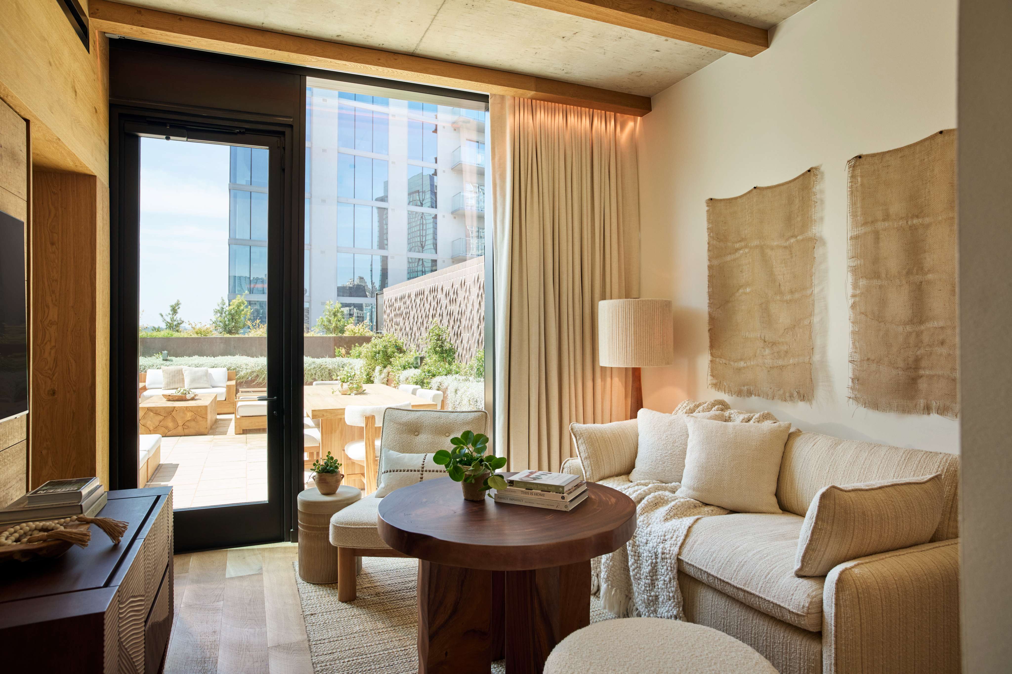 Lake Terrace Suite Living Room 
