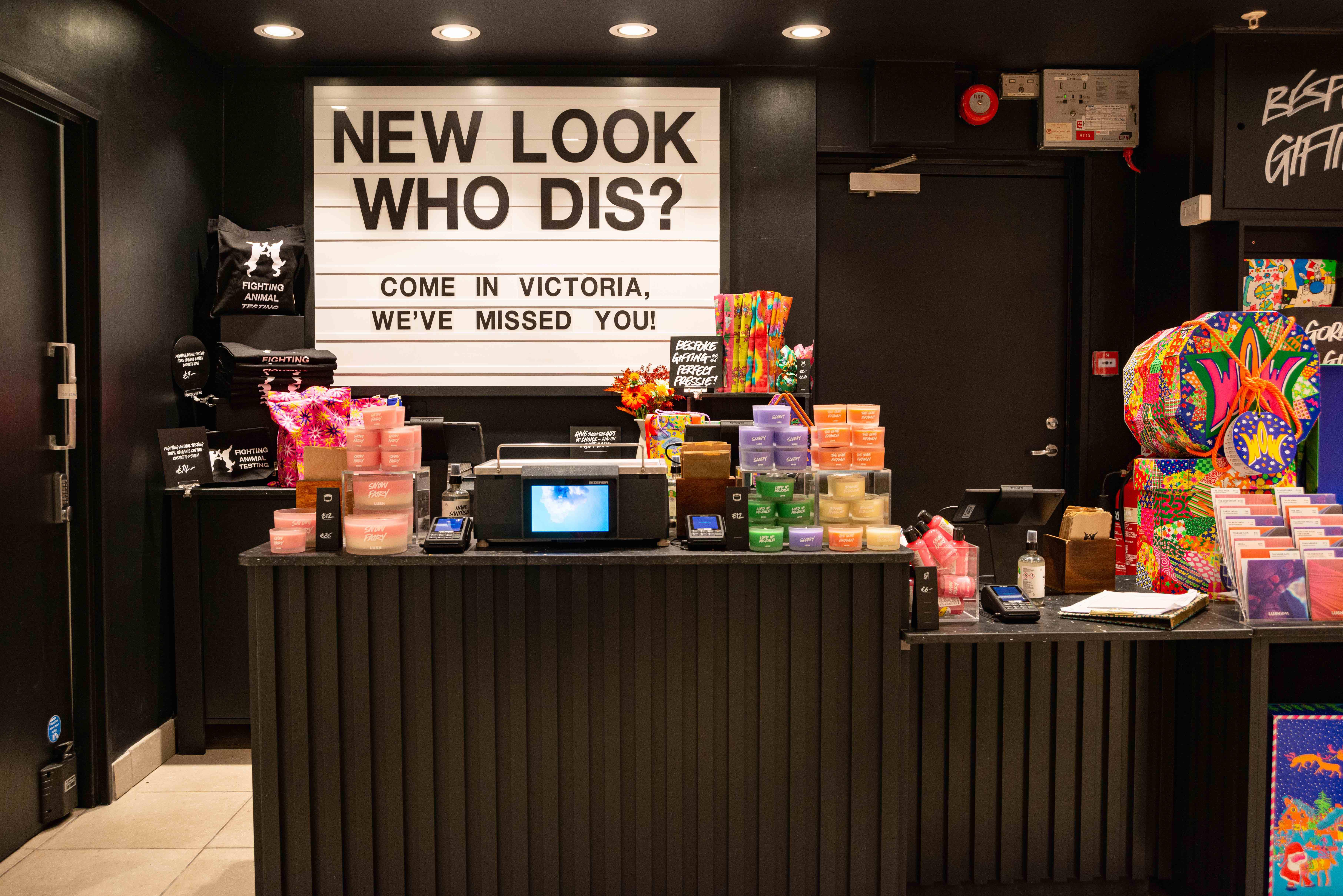 Images Lush Cosmetics Victoria Station