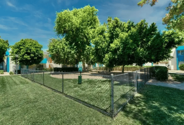 Images Sycamore Square Apartments