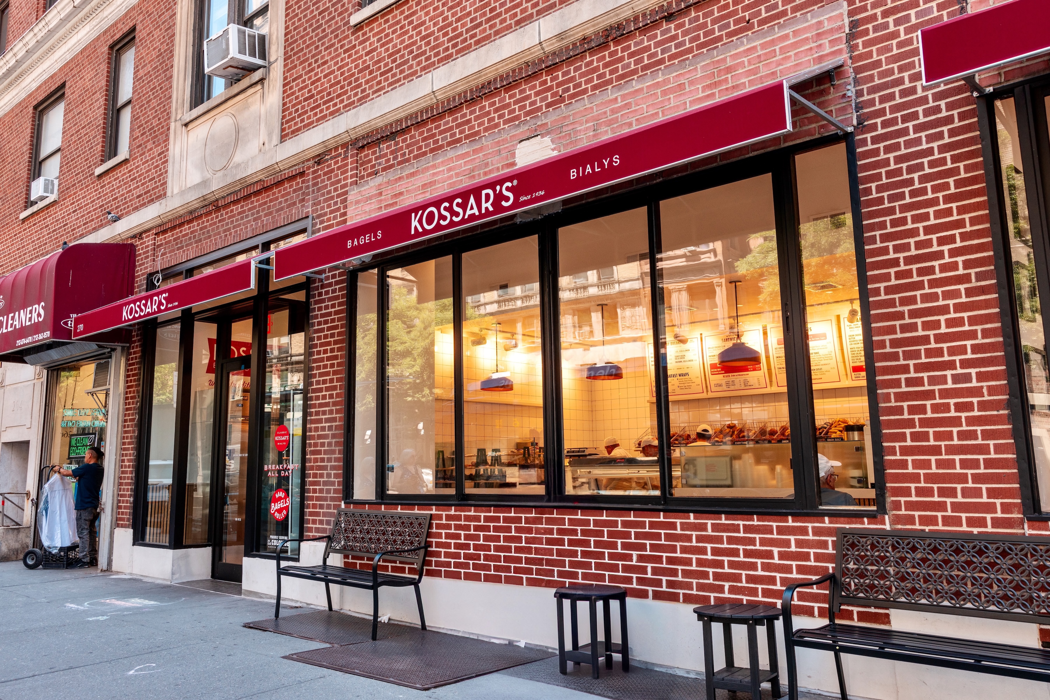 270 W 72nd St