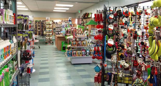 Images Essential Pet LLC