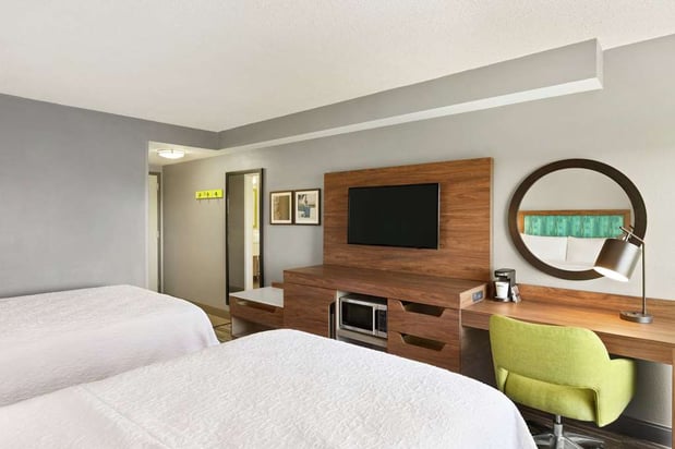 Images Hampton Inn & Suites Ft. Lauderdale Airport/South Cruise Port