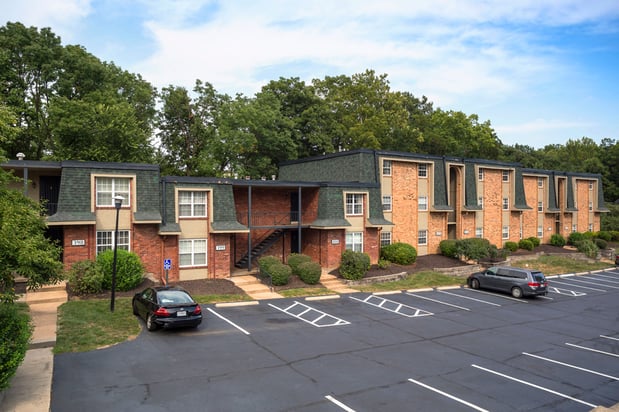 Images Retreat at Seven Trails Apartments