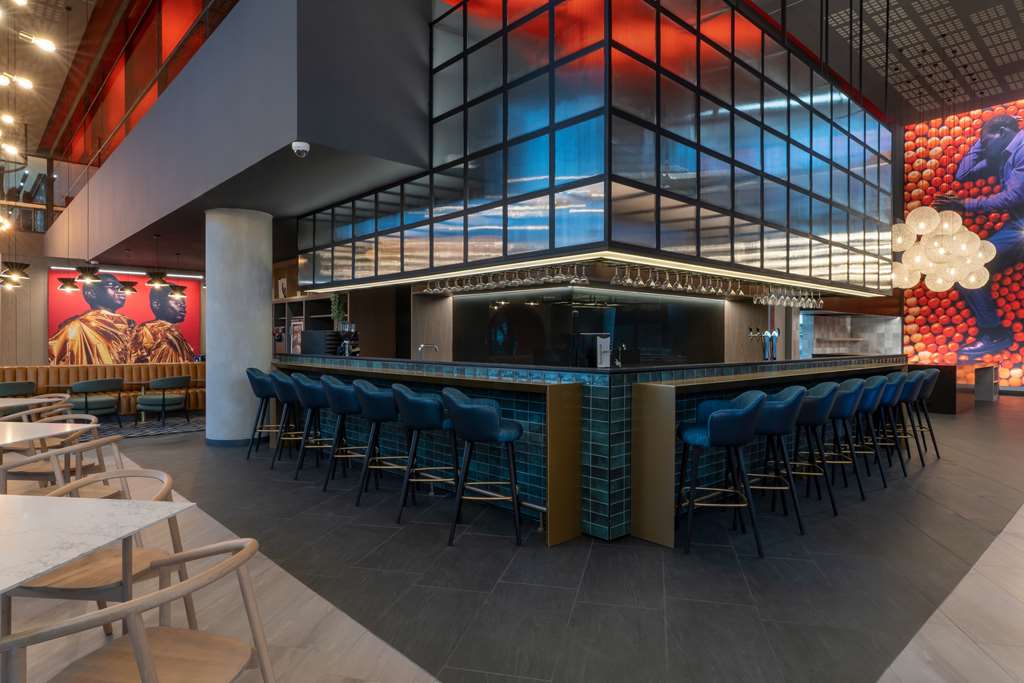 Images Radisson RED Johannesburg Rosebank