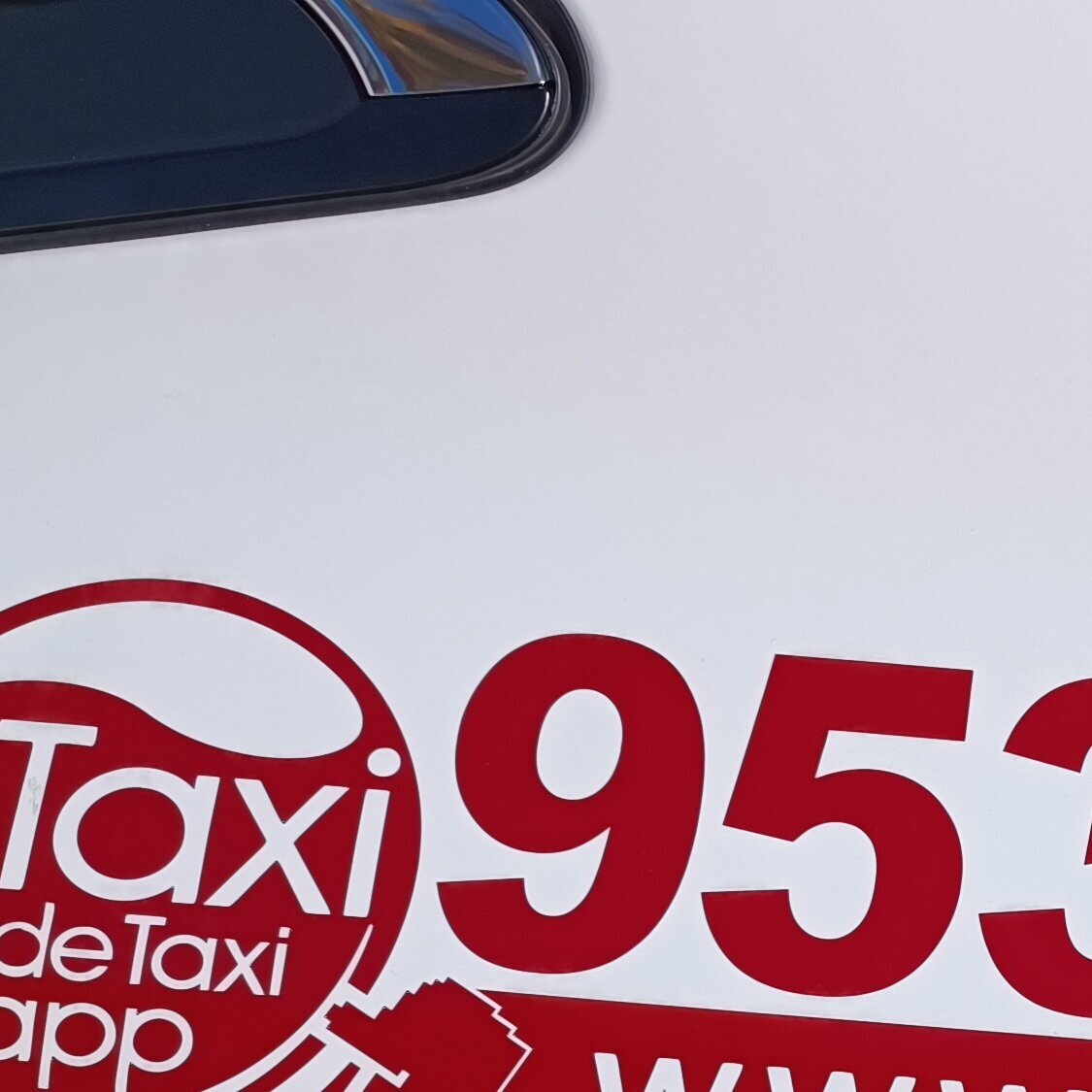 Images Taxi Linares 24