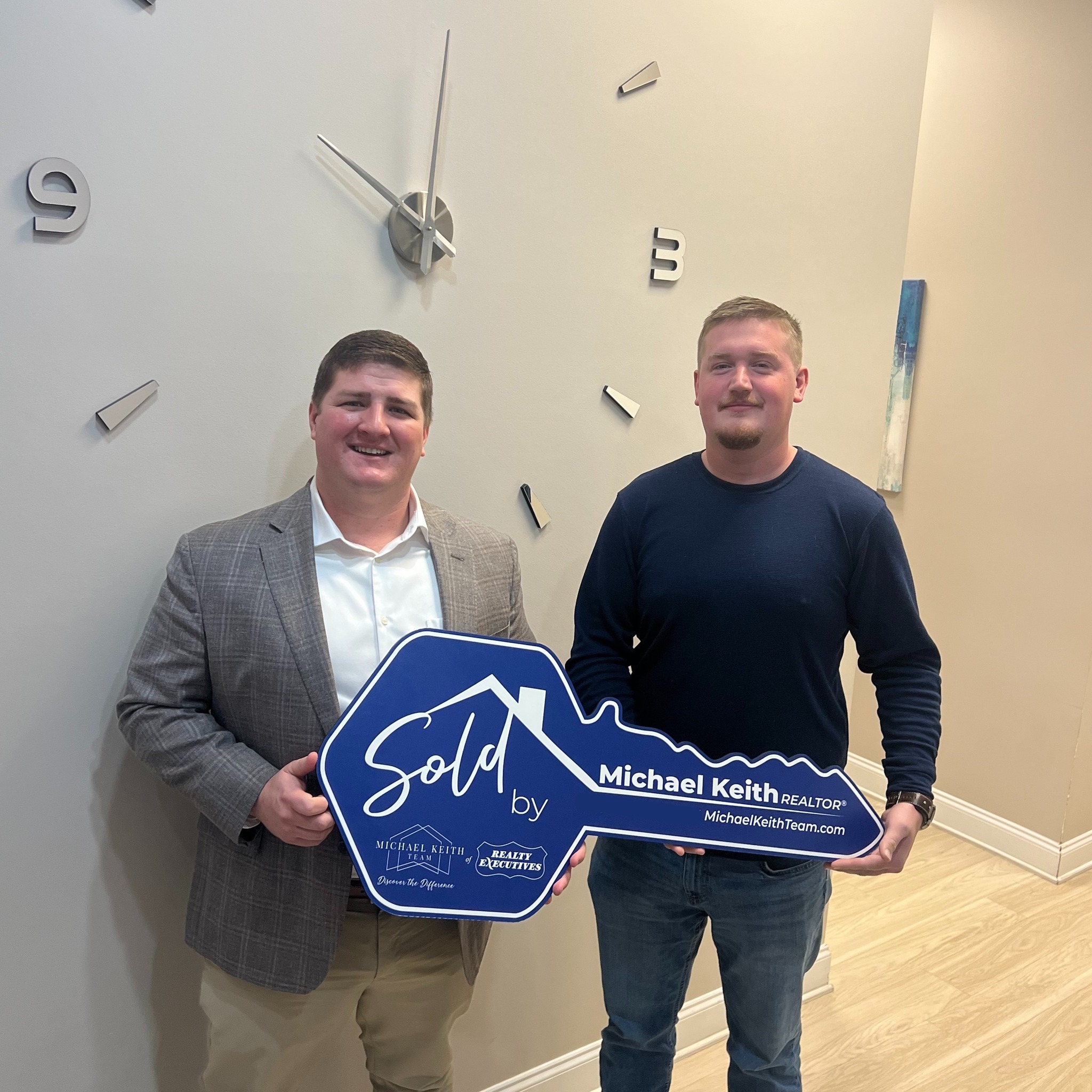 A proud moment celebrating another successful closing with clients who trusted me to guide them through every step of their real estate journey. Whether navigating homes or terrain, my goal is to provide clarity, confidence, and a smooth experience from start to finish. Grateful for the opportunity to help another family move forward and build their legacy here in East Tennessee.