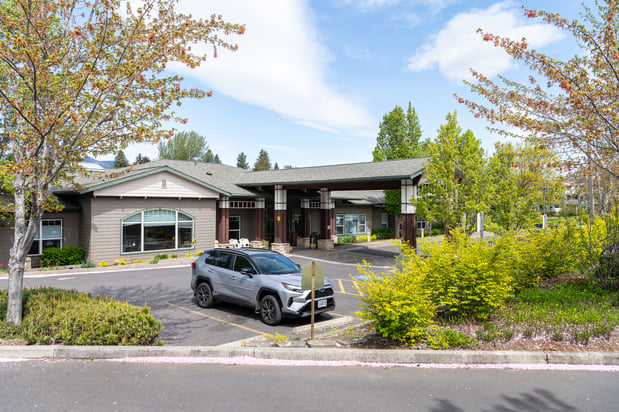 Images Providence Brookside Manor - Hood River