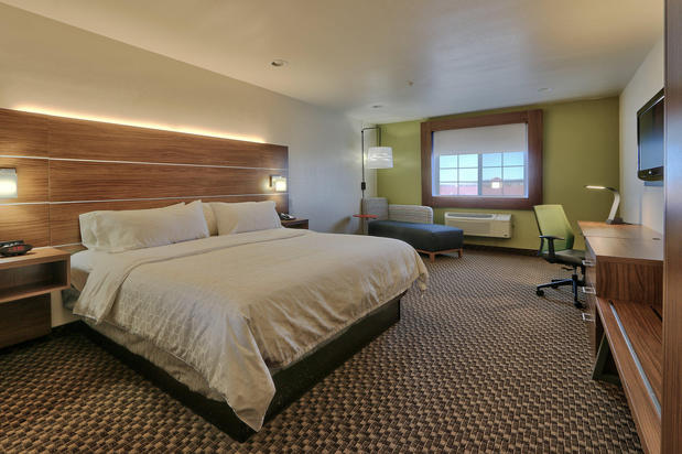 Images Holiday Inn Express Santa Rosa, an IHG Hotel