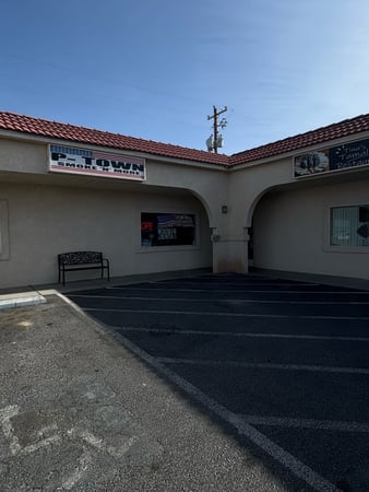 Images CoinFlip Bitcoin ATM - P-Town Smoke N More (Pahrump)