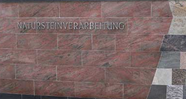 Steinmetzbetrieb Jürgen Knorr, August-Bebel-Straße 9 in Fraureuth