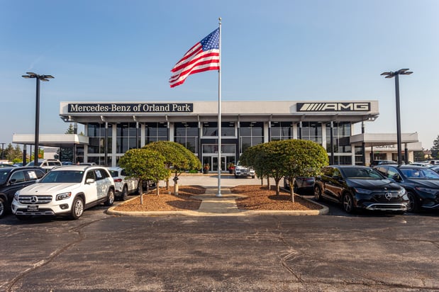 Images Mercedes-Benz of Orland Park