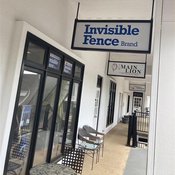 Invisible Fence® front doors in Paoli, PA