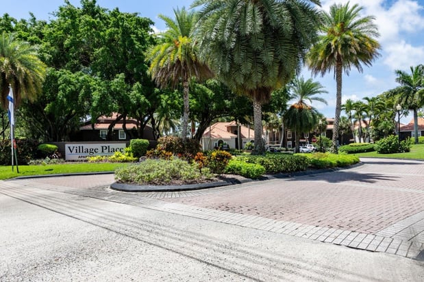 Images Village Place Apartment Homes