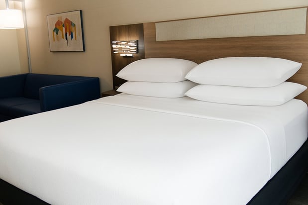 Images Holiday Inn Express & Suites Pittsburgh-South Side by IHG