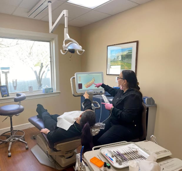 Images Warren R. Gase, DDS