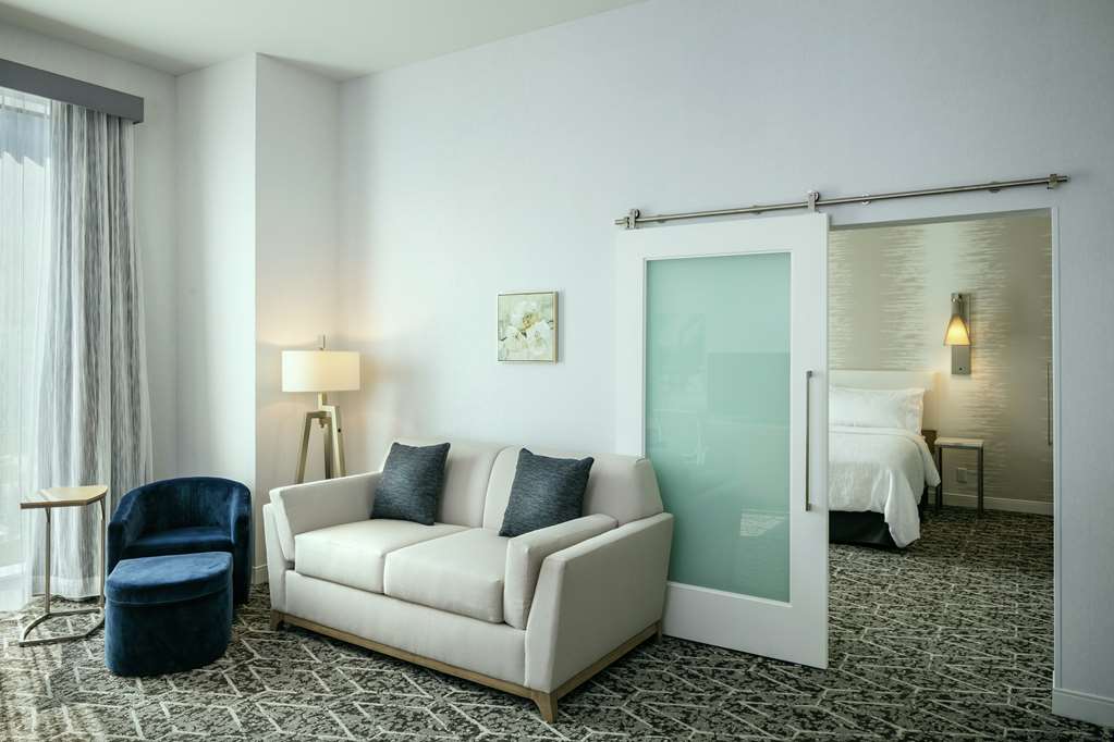 Guest room