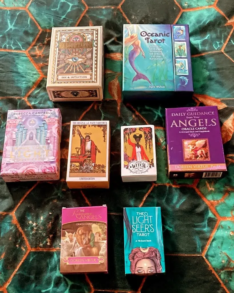 Images Emerald Empress Tarot 444
