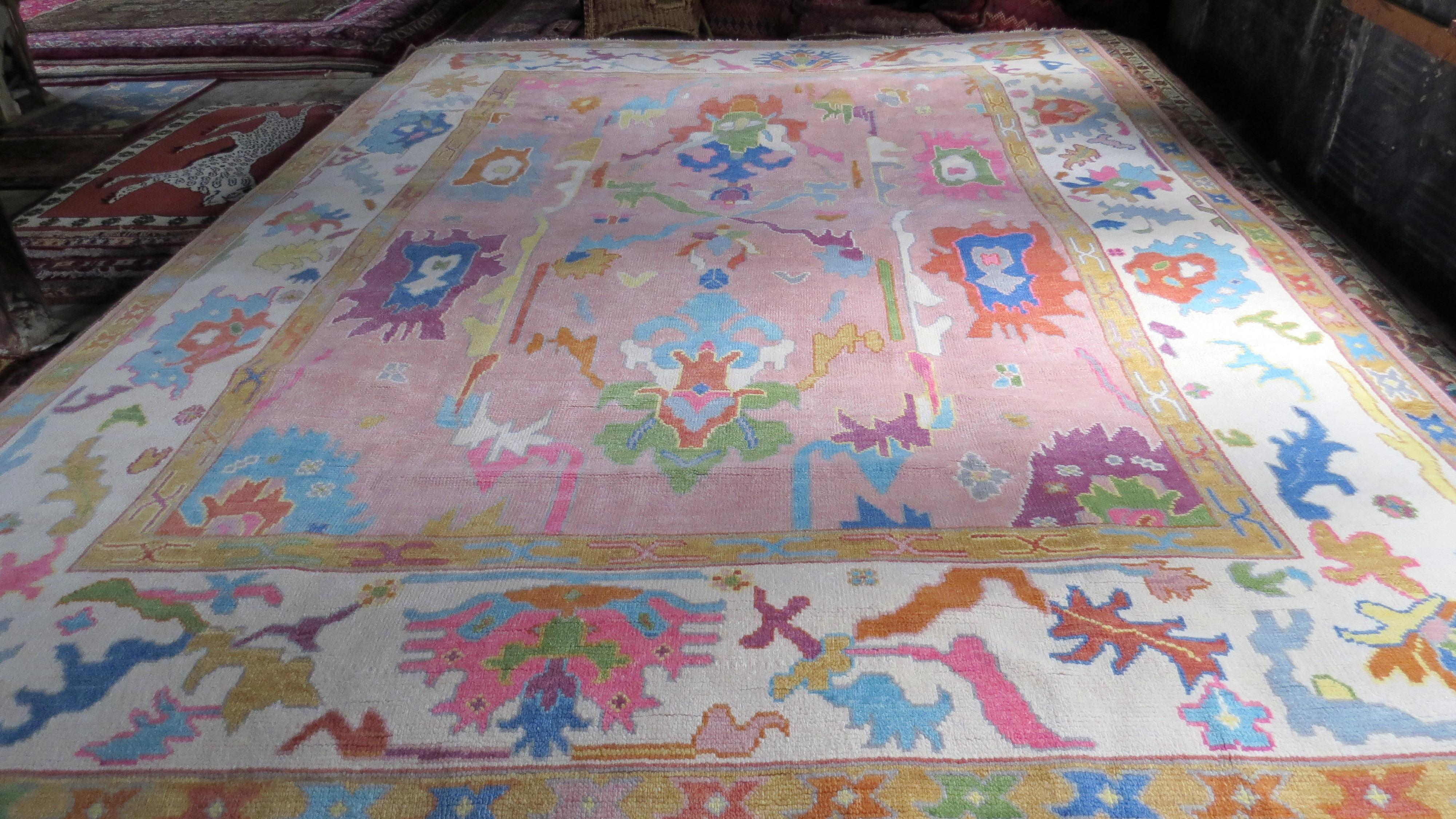 Best of Baltimore 2023 - Modern Oushak Rug