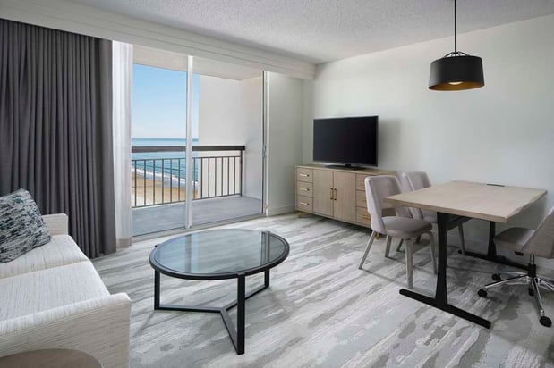 Images Embassy Suites by Hilton Myrtle Beach Oceanfront Resort