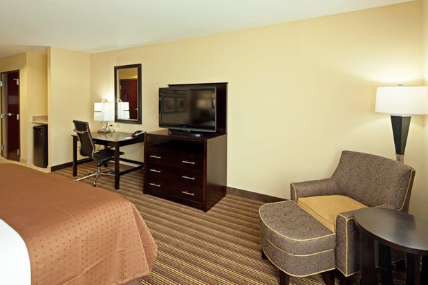 Images Holiday Inn Mobile - Airport by IHG