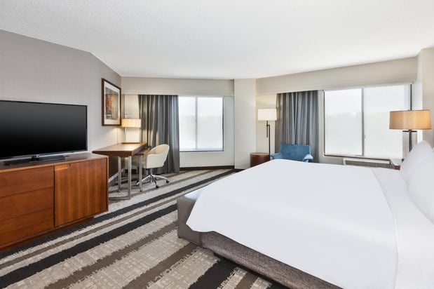 Images Crowne Plaza Dulles Airport by IHG