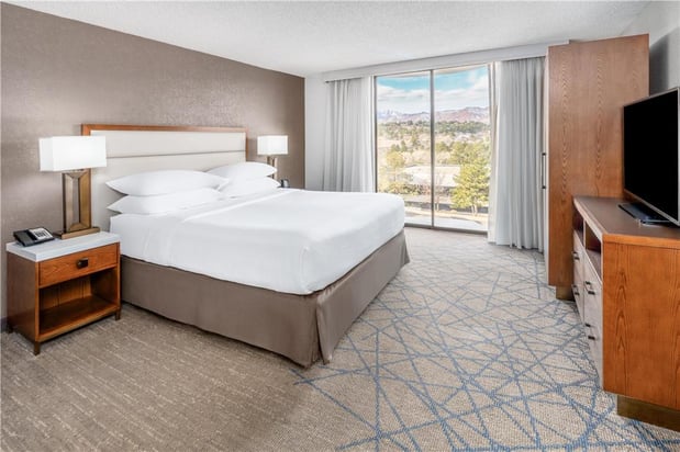Images Embassy Suites by Hilton Colorado Springs