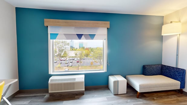 Images Holiday Inn Express & Suites Chicago Schaumburg by IHG