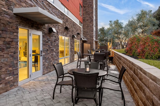 Images Holiday Inn Express & Suites Waynesboro East by IHG
