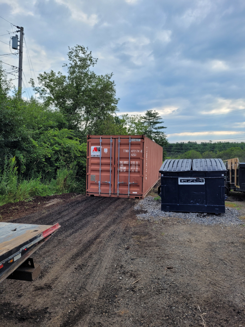 40 ft storage container rental delivered to GORHAM, ME 04038 