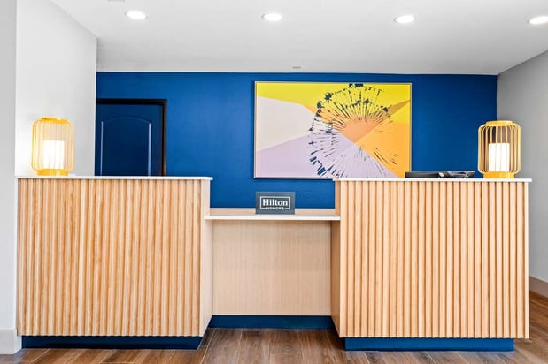 Images Spark by Hilton Modesto