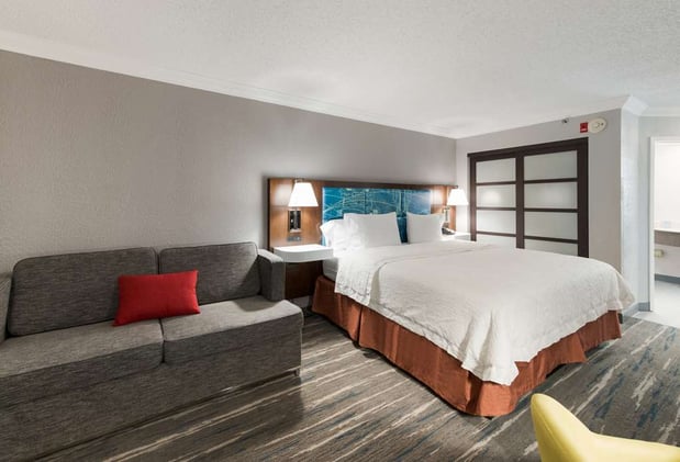 Images Hampton Inn & Suites Chicago/Hoffman Estates