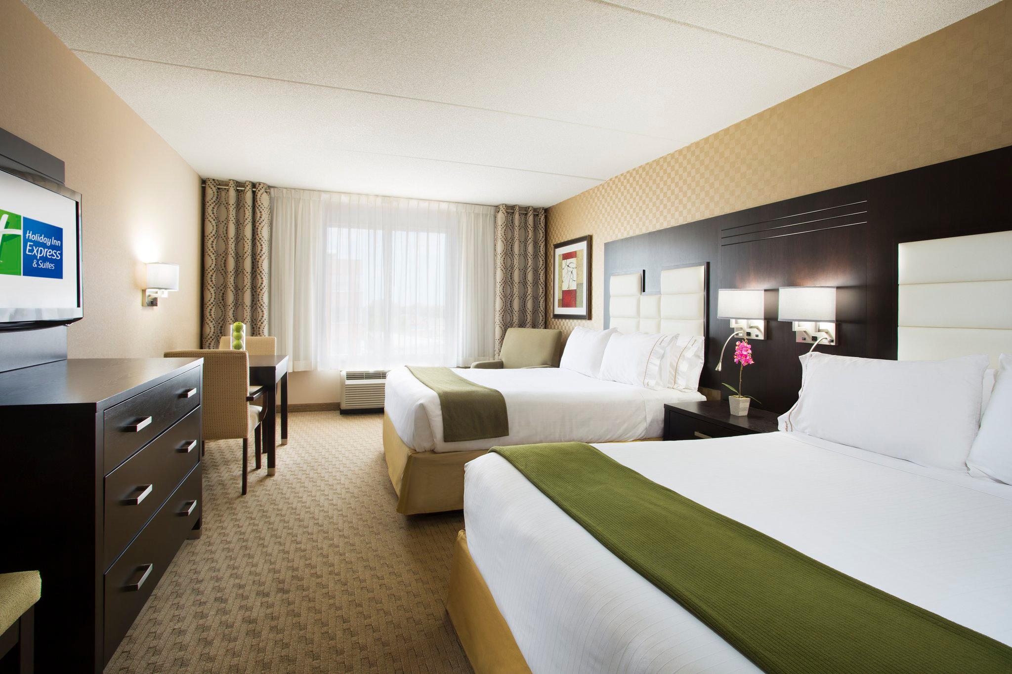 Images Holiday Inn Express & Suites Ottawa West - Nepean, an IHG Hotel