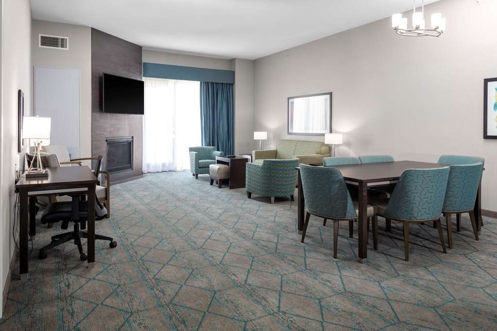 Guest room Homewood Suites by Hilton Phoenix Airport South Phoenix (602)470-2100