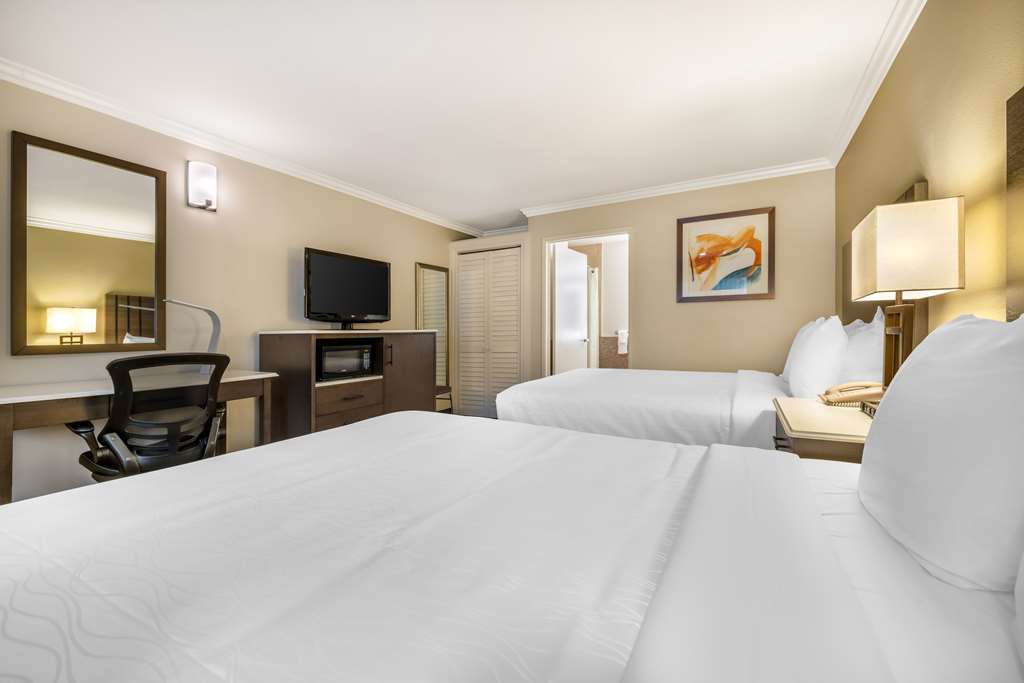 Best Western Plus Orange County Airport North