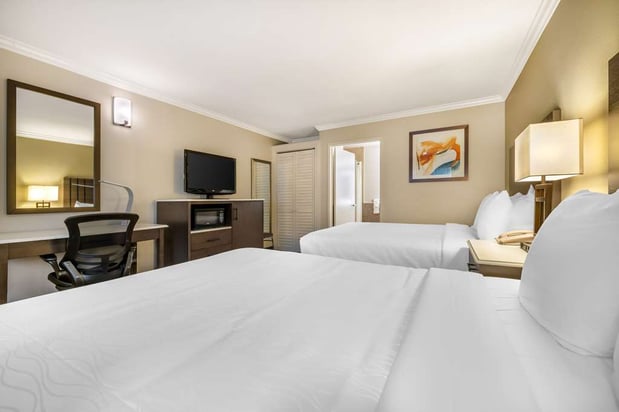 Images Best Western Plus Orange County Airport North