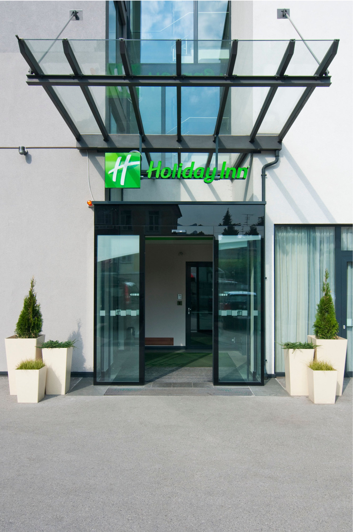 Holiday Inn Salzburg City by IHG, Sterneckstrasse 21 in Salzburg