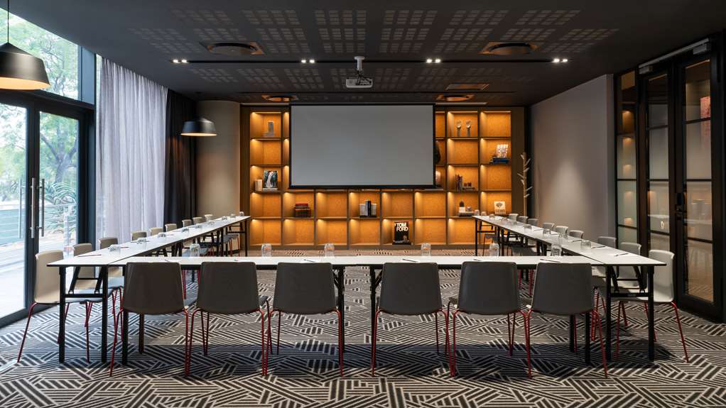 Images Radisson RED Johannesburg Rosebank