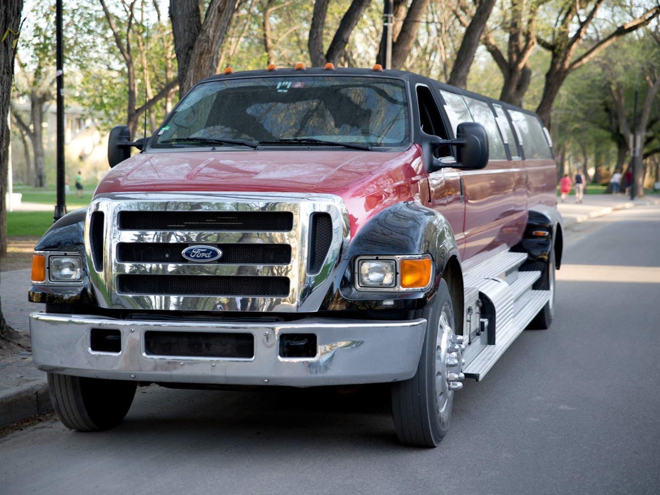 Images Saskatoon Limousine Direct