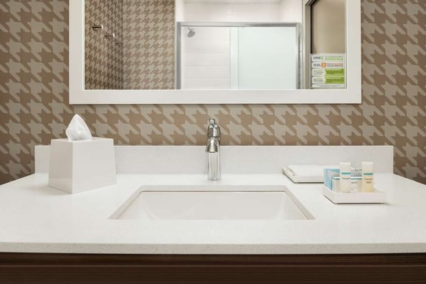 Images Home2 Suites by Hilton Bismarck