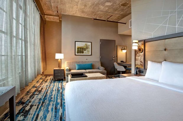 Images Embassy Suites by Hilton Rockford Riverfront